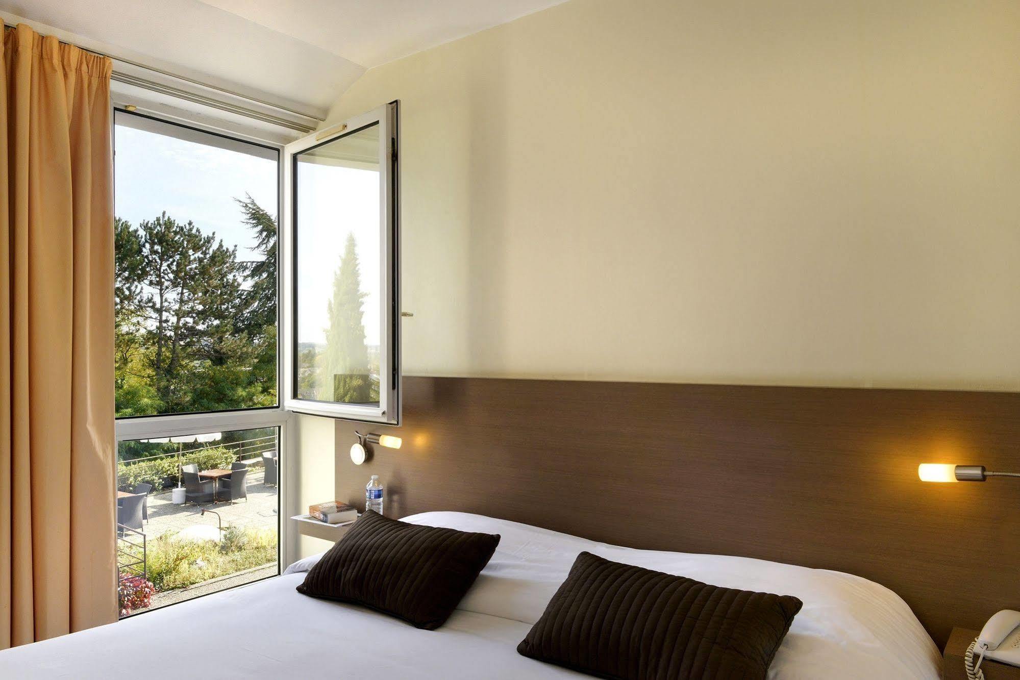 Logis Luccotel Cosy Loches Eksteriør bilde
